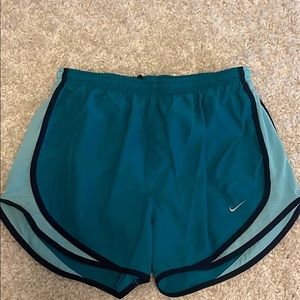 Nike drifit shorts